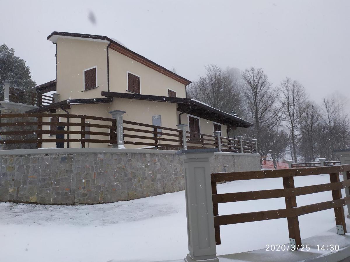 I Fiori Del Pollino - Guest House San Severino Lucano Exterior photo